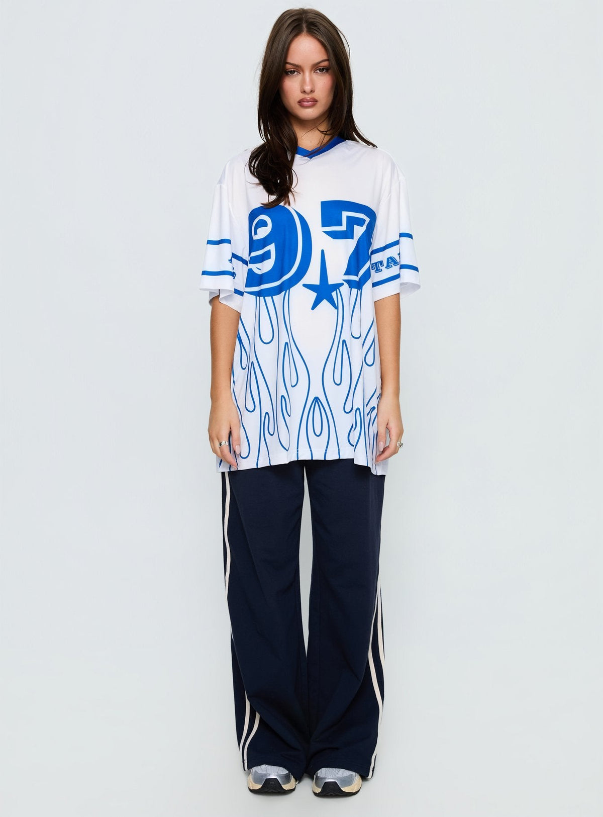 97 Sportstar Oversized Jersey Graphic Top White / Blue